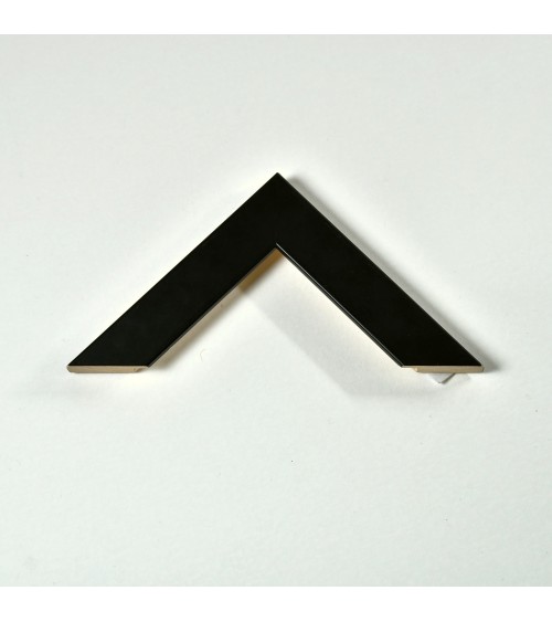 Cadre en bois large (3 cm) mat. 4 coloris disponibles.