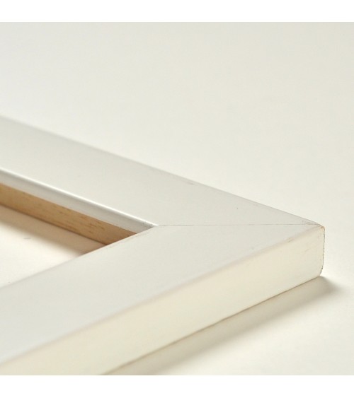 Cadre en bois large (3 cm) mat. 4 coloris disponibles.