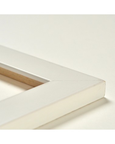Cadre en bois large (3 cm) mat. 4 coloris disponibles.