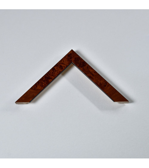 Cadre loupe d’orme, largeur moyenne (2 cm).
