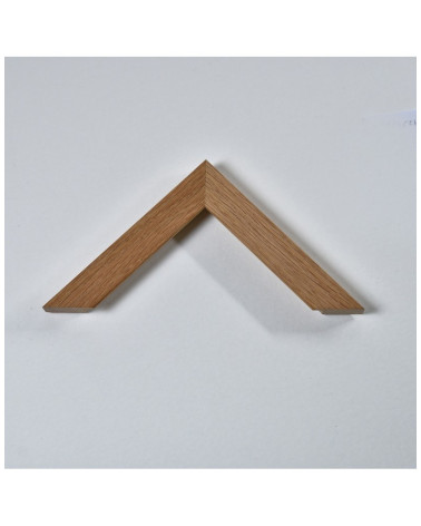 Cadre en chêne naturel, largeur standard.