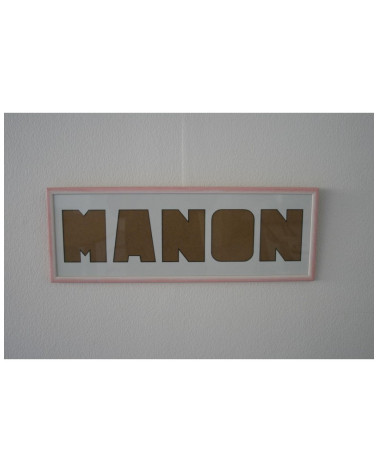 Cadre rose aspect kitch ou pour enfants