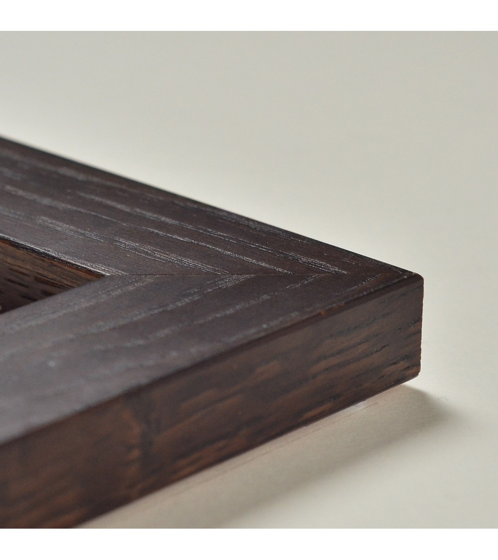 Cadre en chêne marron avec veines apparentes