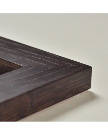 Cadre en chêne marron avec veines apparentes