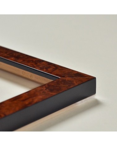 Cadre loupe d’orme, largeur moyenne (2 cm).