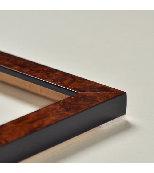 Cadre loupe d’orme, largeur moyenne (2 cm).